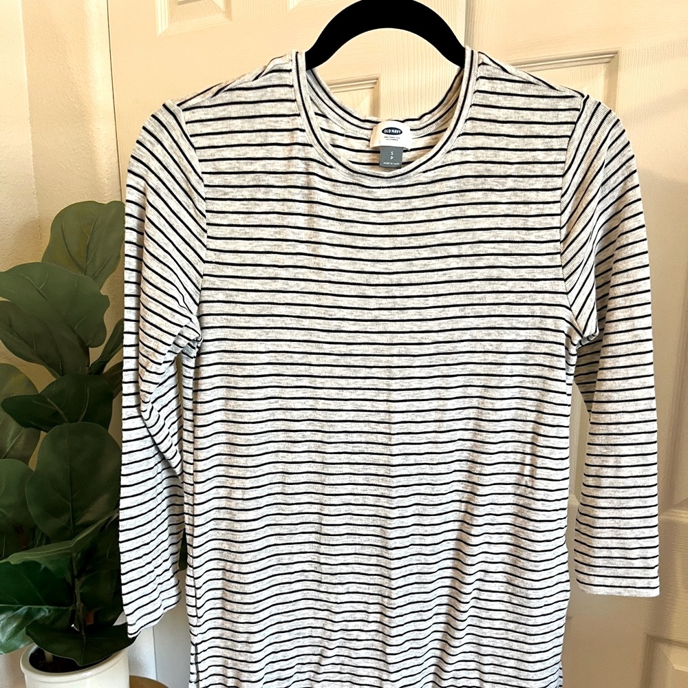 Old Navy Tunic Striped Crew Neck Sweater